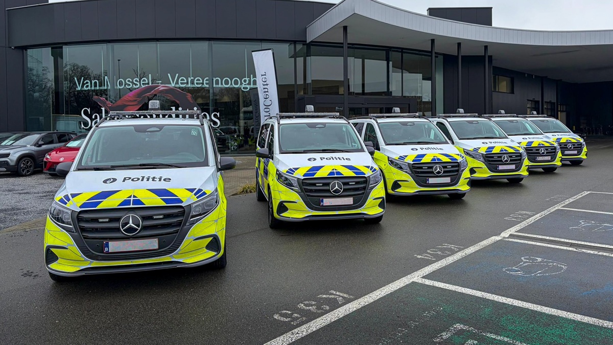 8 vozil Mercedes Vito za Belgijske policiste